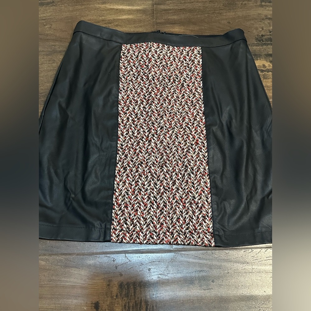 Bcbg maxazria leather mini skirt